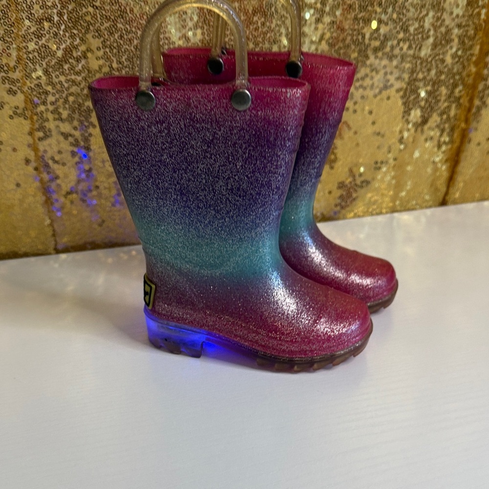 Western Chief Glitter Ombré Light Up Rain Boots
